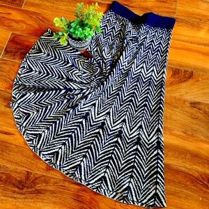 KIKIT Flaired Print Sweater Skirt - Size S (NWOT)